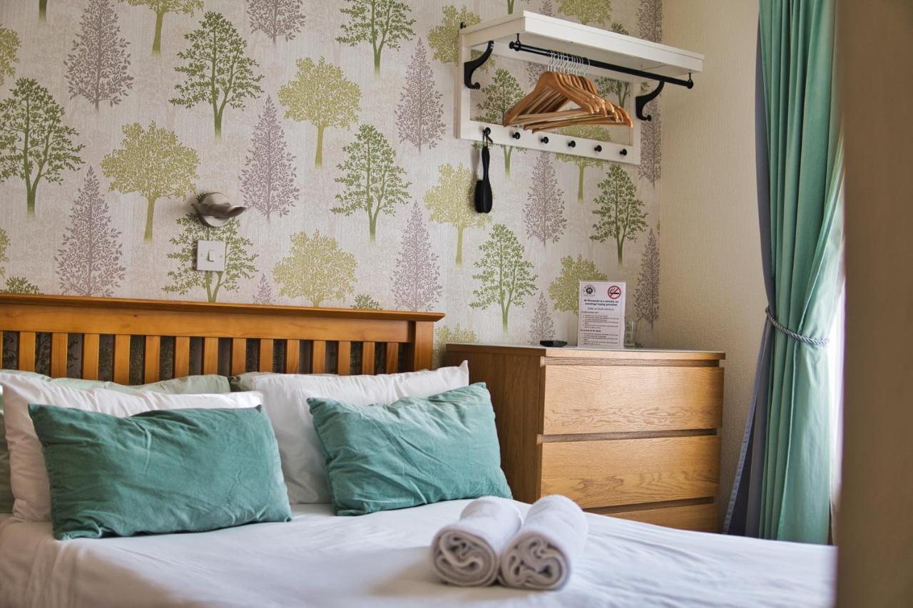 St Weonards Bed and Breakfast Paignton Exteriör bild