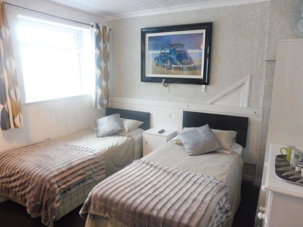 St Weonards Bed and Breakfast Paignton Exteriör bild