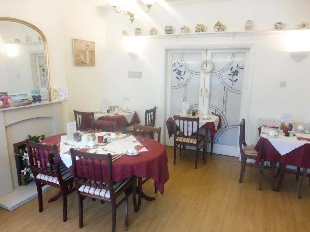 St Weonards Bed and Breakfast Paignton Exteriör bild